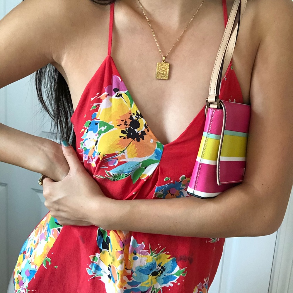 BANANA REPUBLIC RED FLOWER TOP
